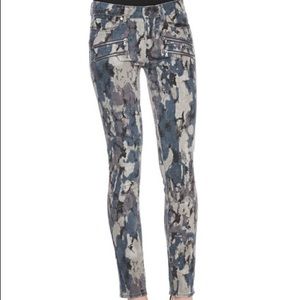 ‼️$269 ‼️ Paige Size 27 Edgemont Skinny Camo Jeans